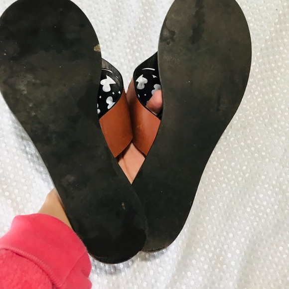 Tory Burch Sandals - Picture 4 of 9